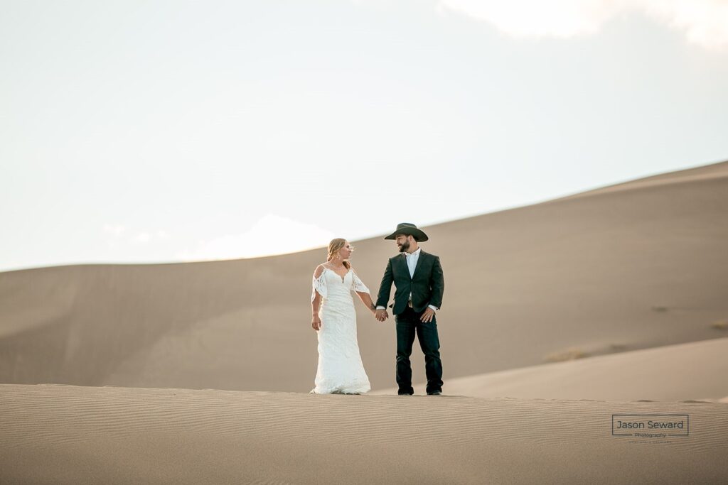 elopement couple in the great sand dunes colorado