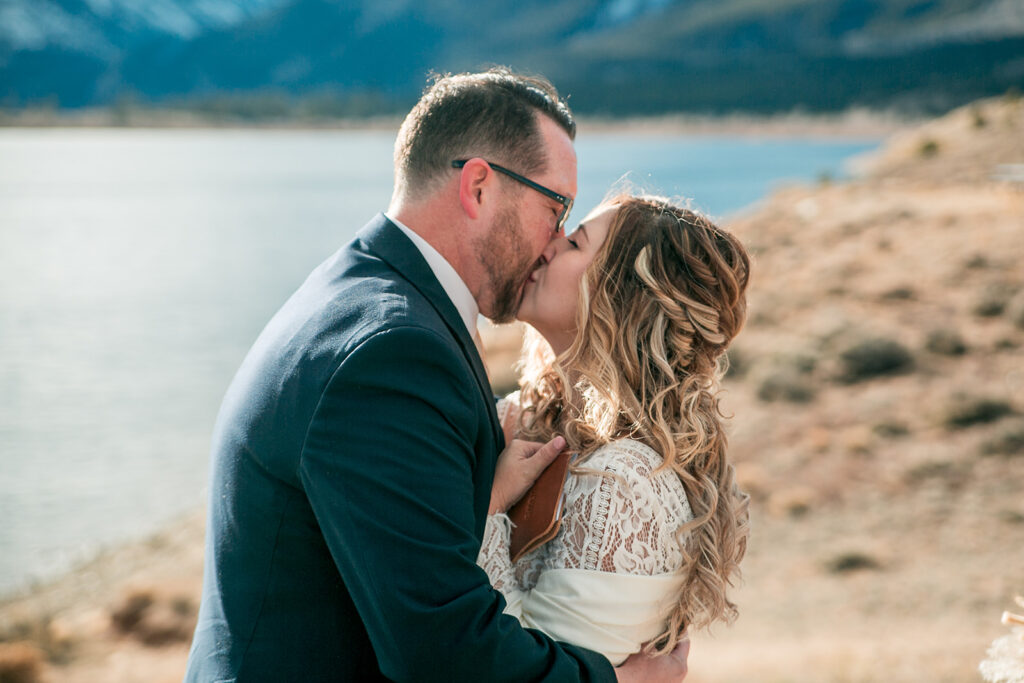 buena vista elopement ceremony at twin lakes