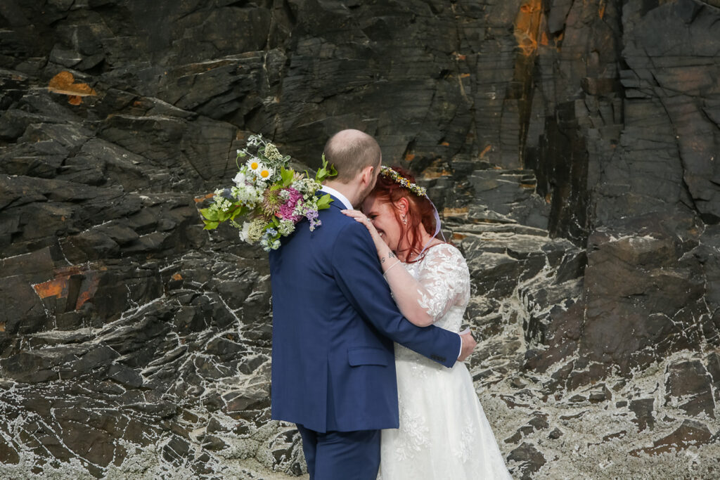 moody oregon coast elopement at hug point